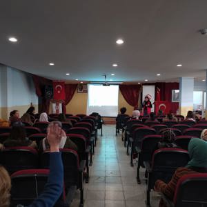 Erciş SHM’den Çocukta İhmal ve İstismar Konularında Eğitim Seminerleri - fotoğraf 2