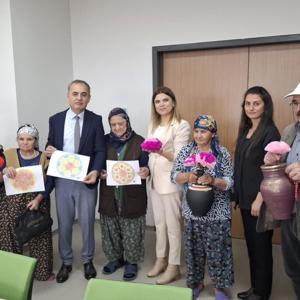 Büyüklerimizle Bir Aradayız - fotoğraf 1