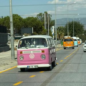 Aile Yılı Kapsamında Yaşlılara Yönelik Nostaljik Şehir Turu Düzenlendi - fotoğraf 4