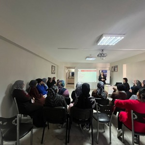 Merkezefendi ADEM’de Kadına Yönelik Şiddetle Mücadele Eğitimi Düzenlendi - fotoğraf 1