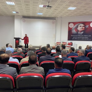 Kaymakamımız Sayın Dr. Ahmet Oğuz Aslan’ın Öncülüğünde Besni Merkez ve Köy Muhtarlarına Yönelik Toplantı Gerçekleştirdik  - fotoğraf 2