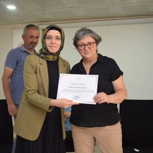 Otizmli Birey Ailelerine Yönelik Danışmanlık Projesi Kapsamında İl Danışmanlarına Eğitim Verildi - fotoğraf 6