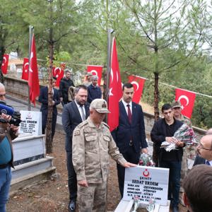 Baykan / Derince Köyü Şehitleri Dualarla Anıldı - fotoğraf 2