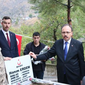 Baykan / Derince Köyü Şehitleri Dualarla Anıldı - fotoğraf 1