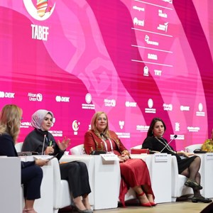 Bakanımız Göktaş, Kadın Liderliği ve Girişimcilik Diyaloğu Paneli'nde konuştu - fotoğraf 1
