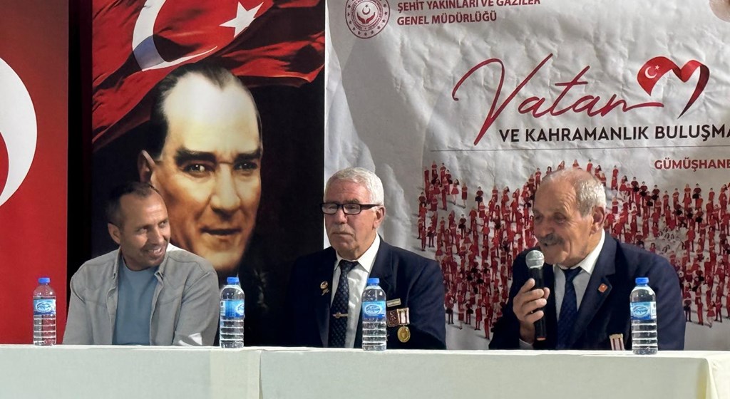 Dumlupınar Ortaokulunda “Vatan ve Kahramanlık Buluşmaları” Programı Gerçekleştirildi!