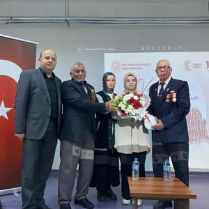 TOBB Kız Anadolu İmam Hatip Lisesi’nde "Vatan ve Kahramanlık Buluşmaları" düzenlendi. - fotoğraf 2
