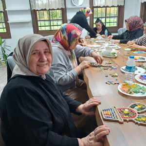 Şehit Yakınlarına Yönelik Haftalık Sanat Kursları Başladı - fotoğraf 3