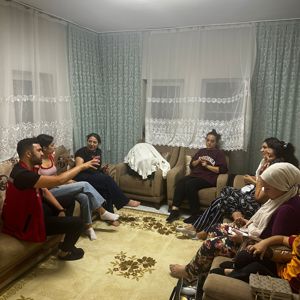 Elbistan’da “Iki Aile, Bir Sohbet” Etkinligi Gerceklestirildi - fotoğraf 1