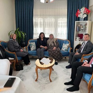 Şehit Ailelerimize Anlamlı Ziyaret - fotoğraf 1
