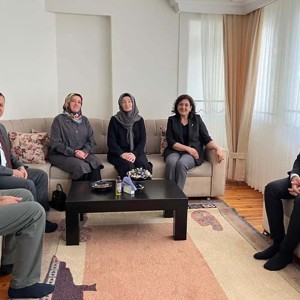Şehit Ailelerimize Anlamlı Ziyaret - fotoğraf 2