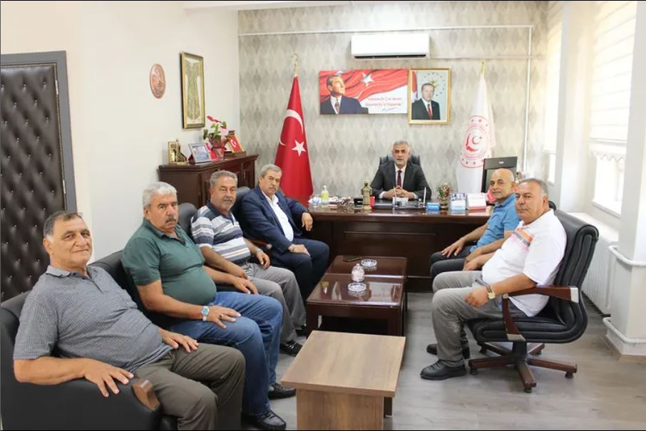Kilis Emeklilerin Sesi Derneği Başkanı Ahmet ÖZTOPRAK ve beraberindeki heyet İl Müdürümüz Emre ÇALĞAN'I ziyaret ettiler.