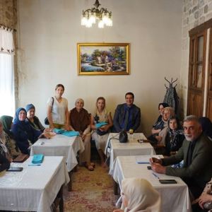 İl Müdürümüz Emre ÇALĞAN ve İl Sağlık Müdürü Uzman Dr. Kadir SÖYLEMEZ Huzur Konağı’nı ve İslambey Çok Amaçlı Toplum Merkezi’ni Ziyaret Etti - fotoğraf 2