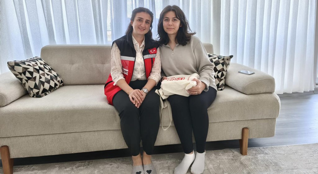 Evlenecek Gençlerin Desteklenmesi Projesi Kapsamında Destek Alan Çiftlerimizi Ziyaret Ederek Sayın Bakanımız Mahinur Özdemir Göktaş'ın Tebriklerini İletiyoruz