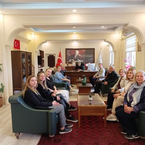 AB Erasmus Programları Kapsamında Proje Ortaklarımızla Hacıbektaş Kaymakamı Özlem DOĞAN Ziyaret Edildi - fotoğraf 1