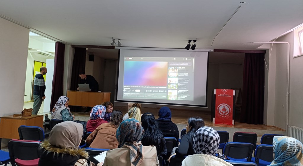 Aile Eğitim Programı Kapsamında Ahi Sinan İlkokulu’nda Eğitim Verildi