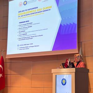  2025 Aile Yılı Kapsamında  “Değerlerimizle Aile Olmak” Konferansı Gerçekleştirildi - fotoğraf 3