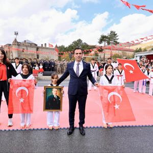Cumhuriyetimizin 102. Yılı  Büyük Bir Coşkuyla Kutlandı - fotoğraf 4