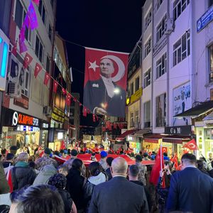 Cumhuriyet Coşkusuyla Aydınlanan Gece: Fener Alayı Yürüyüşü  - fotoğraf 3