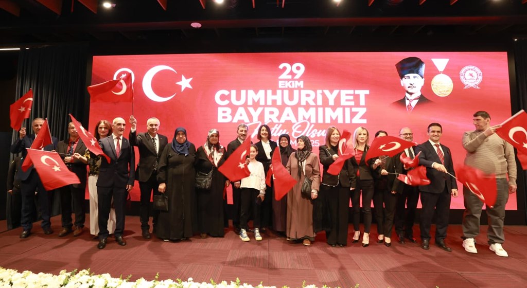 Cumhuriyetimizin 102. Yılı Samsun’da Coşkuyla Kutlanıyor
