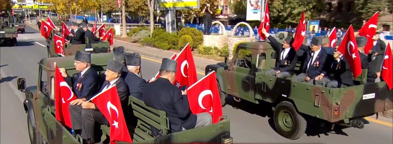 Cumhuriyetimizin 102. Yılı Coşkusunu Birlikte Yaşadık - fotoğraf 3
