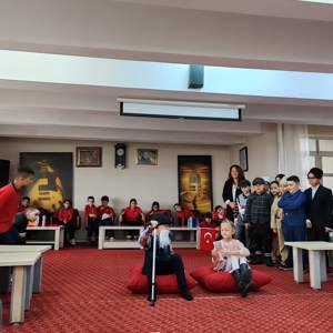 Edirne Huzurevi'nde Cumhuriyet Temalı Tiyatro Gösterisi Sergilendi. - fotoğraf 5
