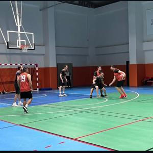 Kütahya Engelsiz Yaşam Bakım Rehabilitasyon ve Aile Danışma Merkezi Sporcularından Basketbolda İkincilik Başarısı - fotoğraf 1