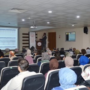 “Yaşlılık ve Toplumsal Hayat” Konulu Söyleşi Gerçekleştirildi - fotoğraf 2