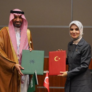 Bakanımız Göktaş, Suudi Arabistanlı mevkidaşıyla sosyal hizmetler alanında iş birliği mutabakat zaptı imzaladı - fotoğraf 1