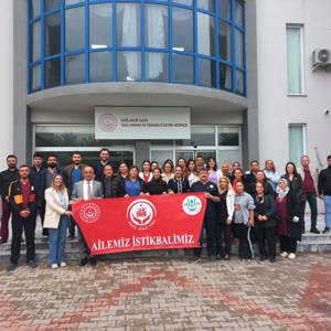 Türkiye Aile Yılı Söyleşileri Kapsamında “Yaşlılık ve Toplumsal Hayat” Konusu Ele Alındı. - fotoğraf 1