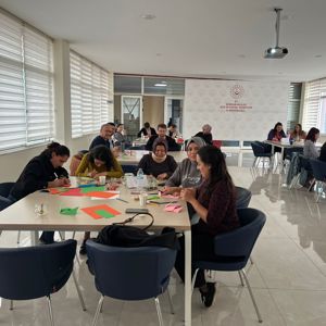  Aile Yılı Eğitimleri kapsamında “Çocuk Karar Destek Mekanizmalarının Güçlendirilmesi” konulu eğitim gerçekleştirildi. - fotoğraf 2