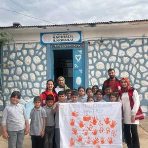 Lösemili Çocuklar Haftası Kapsamında Turuncu El Baskısı Etkinliği Düzenledik - fotoğraf 2