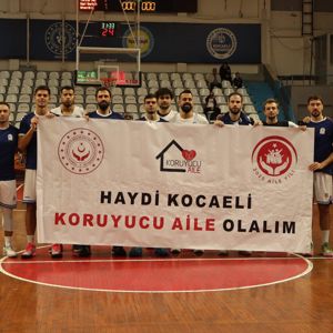 “Haydi Kocaeli, Koruyucu Aile Olalım!” Çağrısı Spor Salonunda Yankılandı - fotoğraf 1
