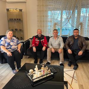 İl Müdür Yardımcımız Sebahattin BİLGİÇ ve Şehit ve Gazi Birimimizce Terör Gazimiz Sergülen GÜZAR ve Kıymetli ailesi ziyaret edildi. - fotoğraf 1