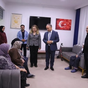 İl Müdürümüz Sayın Arif Topal, Dr. İsmail Işık Huzurevi’ni Ziyaret Ederek Kıymetli Büyüklerimizle Bir Araya Geldi - fotoğraf 6