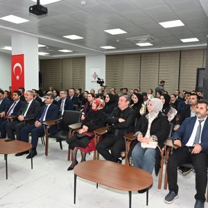 60+ Tazelenme Üniversitesi, Engelsiz Üniversite ve Biz Geleceğiz: Gelecek de Bizim Projelerinde Kapanış Programı - fotoğraf 3