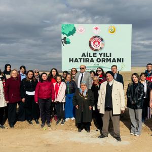 Aile Yılı Hatıra Ormanı’nda 20 Bin Fidan Toprakla Buluştu - fotoğraf 3