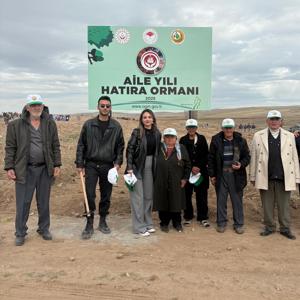 Aile Yılı Hatıra Ormanı’nda 20 Bin Fidan Toprakla Buluştu - fotoğraf 7