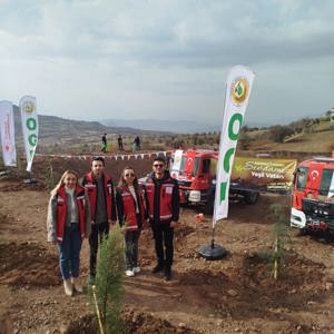 Geleceğe Umut Tohumları: Fidan Dikim Etkinliği - fotoğraf 1