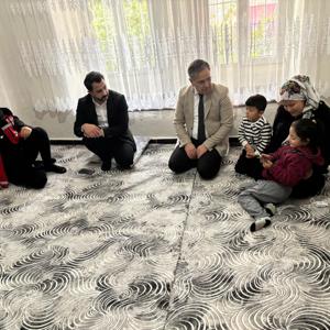 "Ailemiz Geleceğimiz" diyerek çıktığımız bu anlamlı yolda, her ziyaret bir gönül kapısını aralıyor - fotoğraf 1