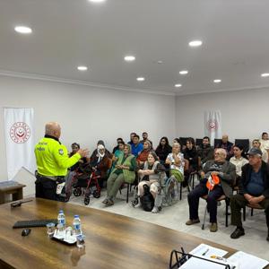 Trafik Güvenliği Eğitimi Verildi. - fotoğraf 4