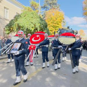 Şehit Hv. Uçk. Bkm. Üsteğmen Emre Mercan, Eskişehir’de Son Yolculuğuna Uğurlandı - fotoğraf 7