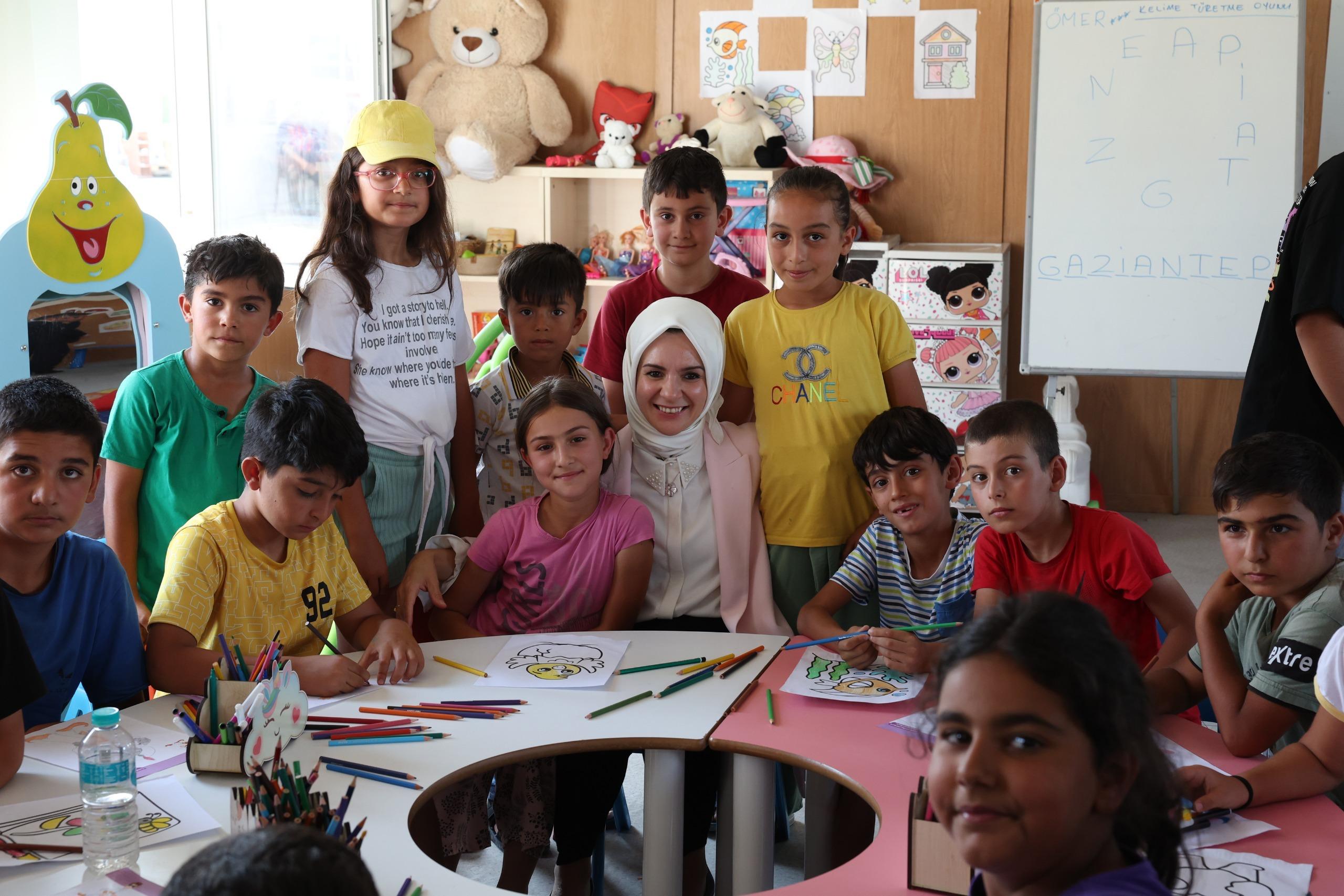 Bakanımız Göktaş: “Kasım ayına yönelik toplam 1 milyar 469 milyon lira tutarındaki Sosyal ve Ekonomik Destek (SED) ödemesini hesaplara yatırdık”