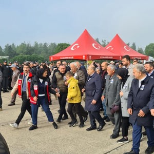 Kahraman Mehmetçiğimiz Hava Ulaştırma Uzman Çavuş Emre Sayın Törenle Karşılandı - fotoğraf 5