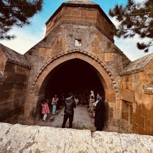 Güneşli Bir Sonbahar Gününde Tarihe Yolculuk - fotoğraf 1