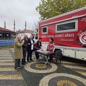 Boğazlıyan ,Yenifakılı , Çandır, Çayıralan ilçeleri ve kasabalarında Mobil Sosyal Hizmet Aracı ile Bakanlığımız hizmet modellerine yönelik tanıtım faaliyetleri gerçekleştirildi. - fotoğraf 2