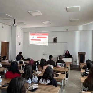 "Kadına Yönelik Şiddetle Mücadelede Farkındalık" ve "Evlilik Öncesi Eğitim" Konulu Eğitim Gerçekleştirildi - fotoğraf 3