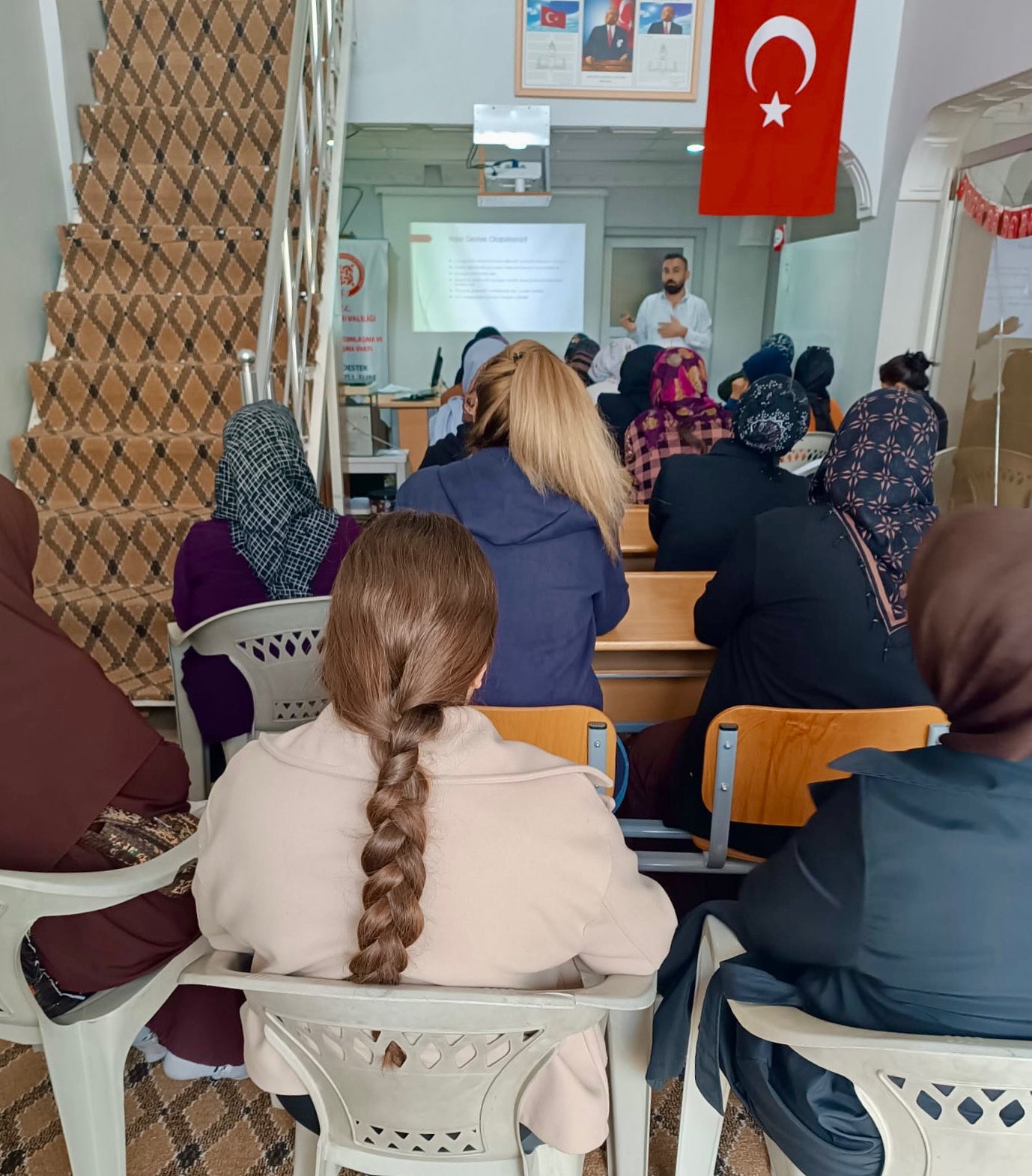 Hakkari ADEM’de “Okul ve Aile” Eğitimi