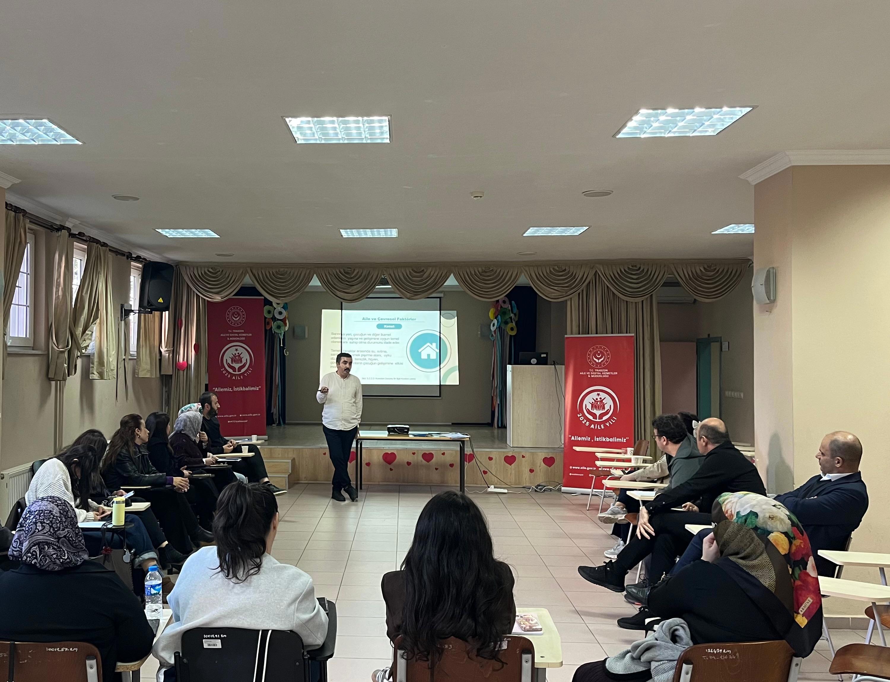 “Çocuk Koruma Alanında Karar Destek Mekanizmalarının Güçlendirilmesi Programı”nın 4. Grup Eğitimi Başladı.  - fotoğraf 4