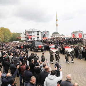 Şehidimiz Astsubay Üstçavuş Emre Altıok’a Son Görev: Samsun’da Hakk’a Uğurlandı   - fotoğraf 1